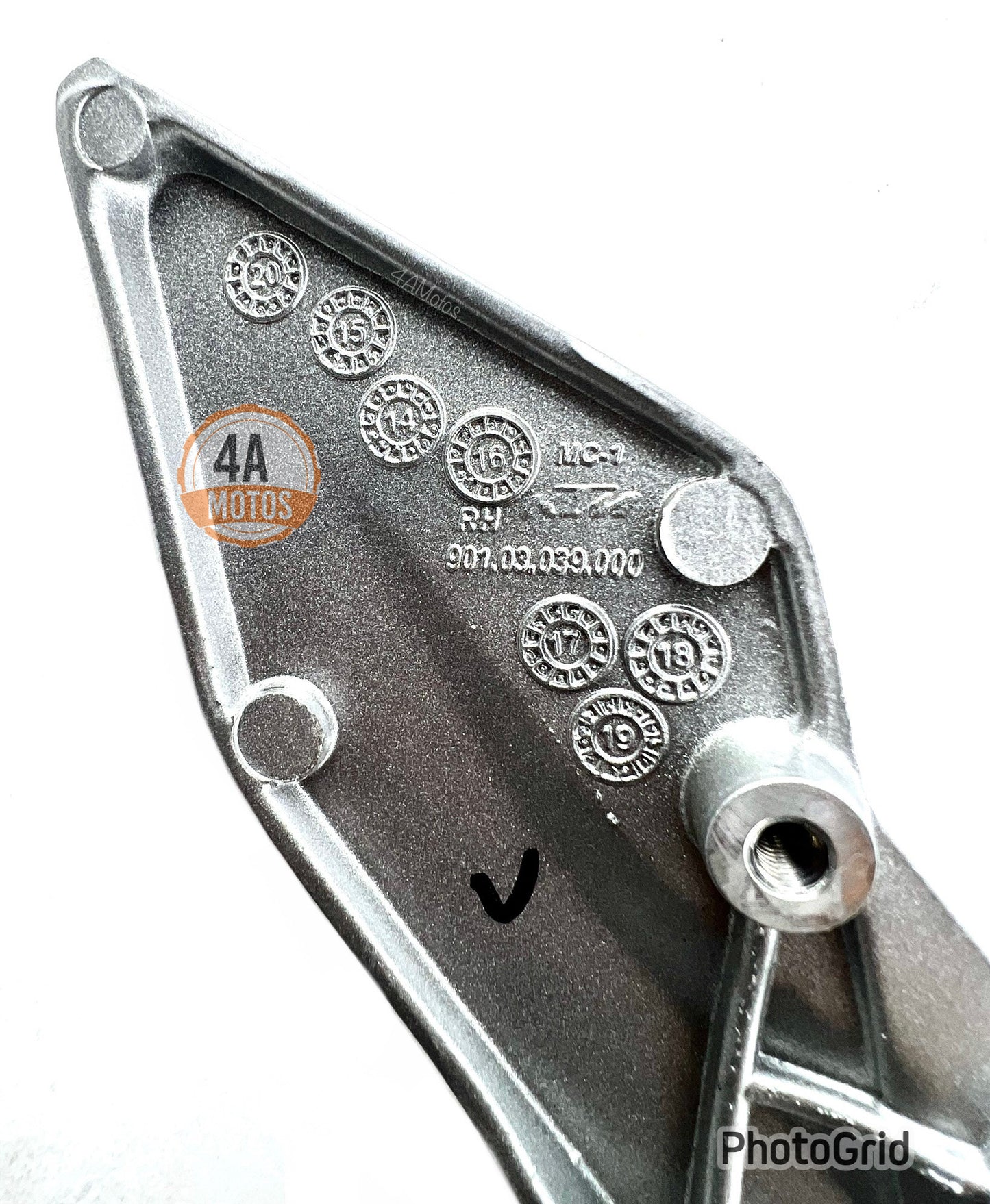 Soporte Posapie Delantero Derecho Ktm Duke 200 Y 390.