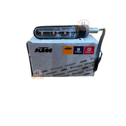 Direcciónal Der. Husqvarna  Svartpilen 200- 401  Original