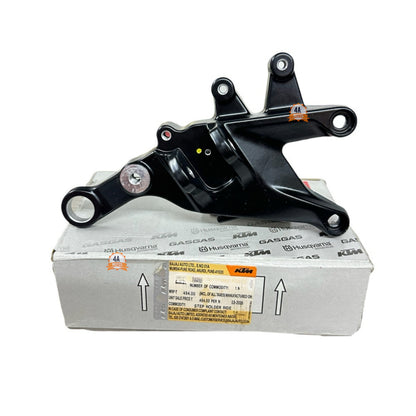 Soporte Posapie Delantero Derecho 250 G3 Original Ktm